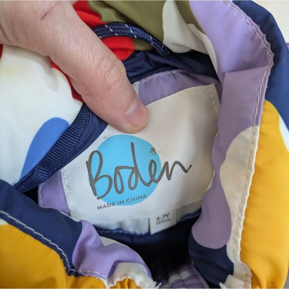Mini Boden Water Resistant Puffer Vest Colorful Camouflage 6-7 Years - Picture 4 of 5